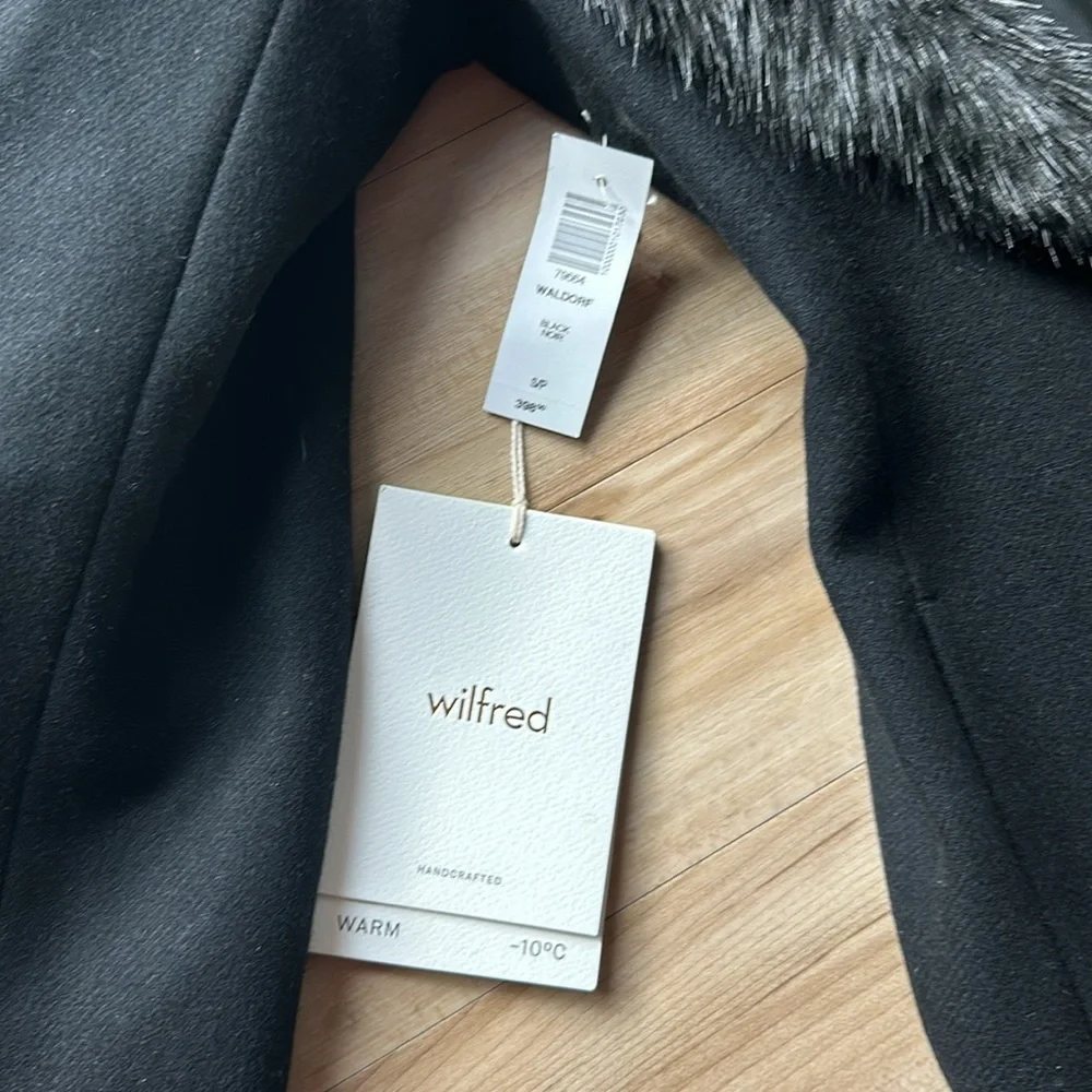NWT aritzia handcrafted waldorf jacket size S - Picture 3 of 5